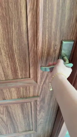 phòng thì em có rồi chờ mỗi anh gật đầu thôi🤭🤭#topxuhuongtiktok2025 #phongtrococongnhanngheo#nhachaymoingay❤️ #yeubanthannhieuhon❤️💋 