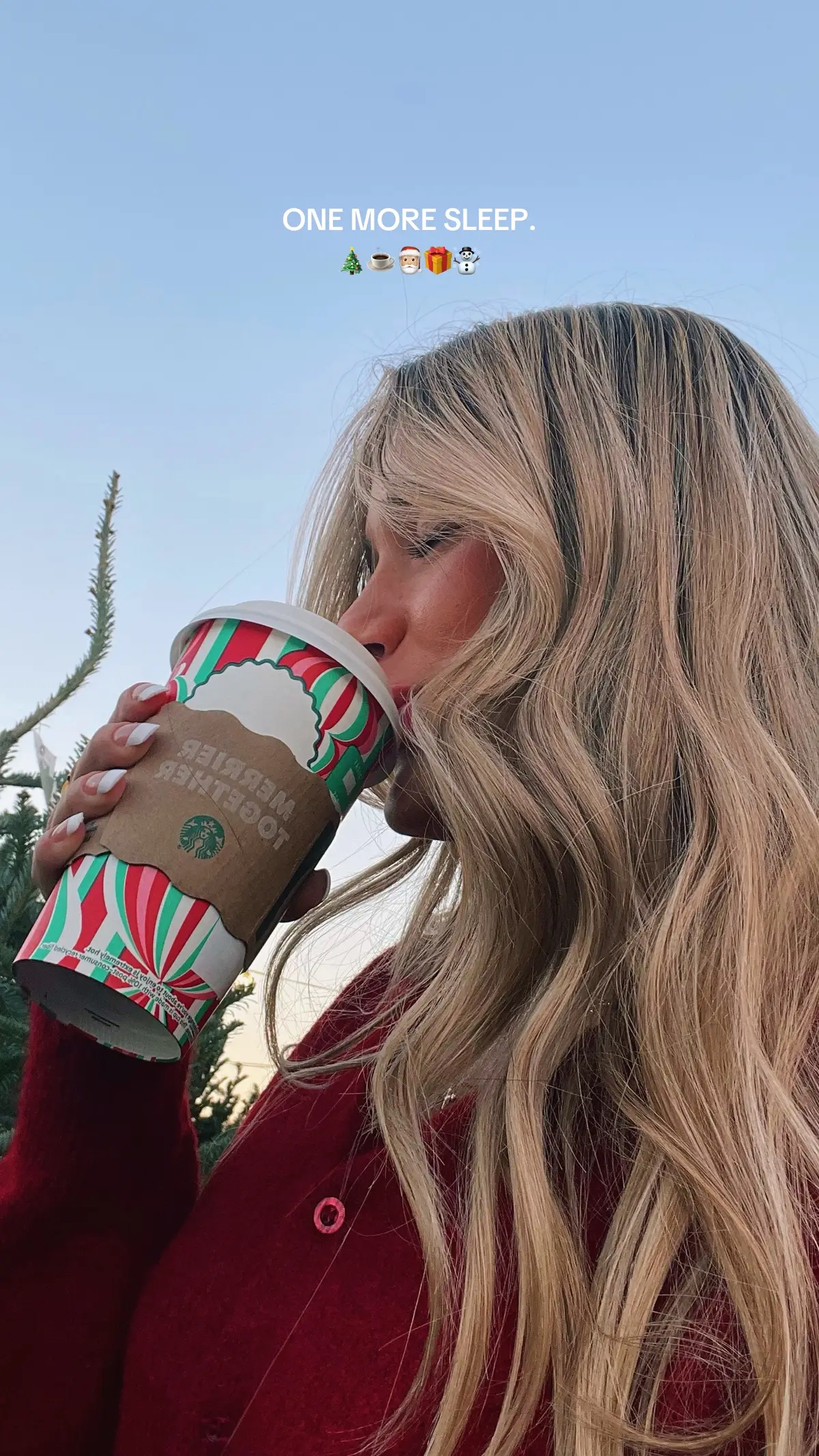 I can’t sleep.🤗 #holiday #starbucks #christmas #coffee #fyp 