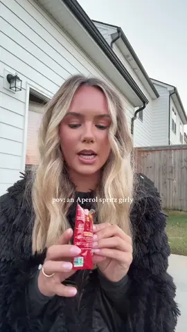 dirty martini gives chic I just want to like themmmmm ugh #girly #martini #pov 