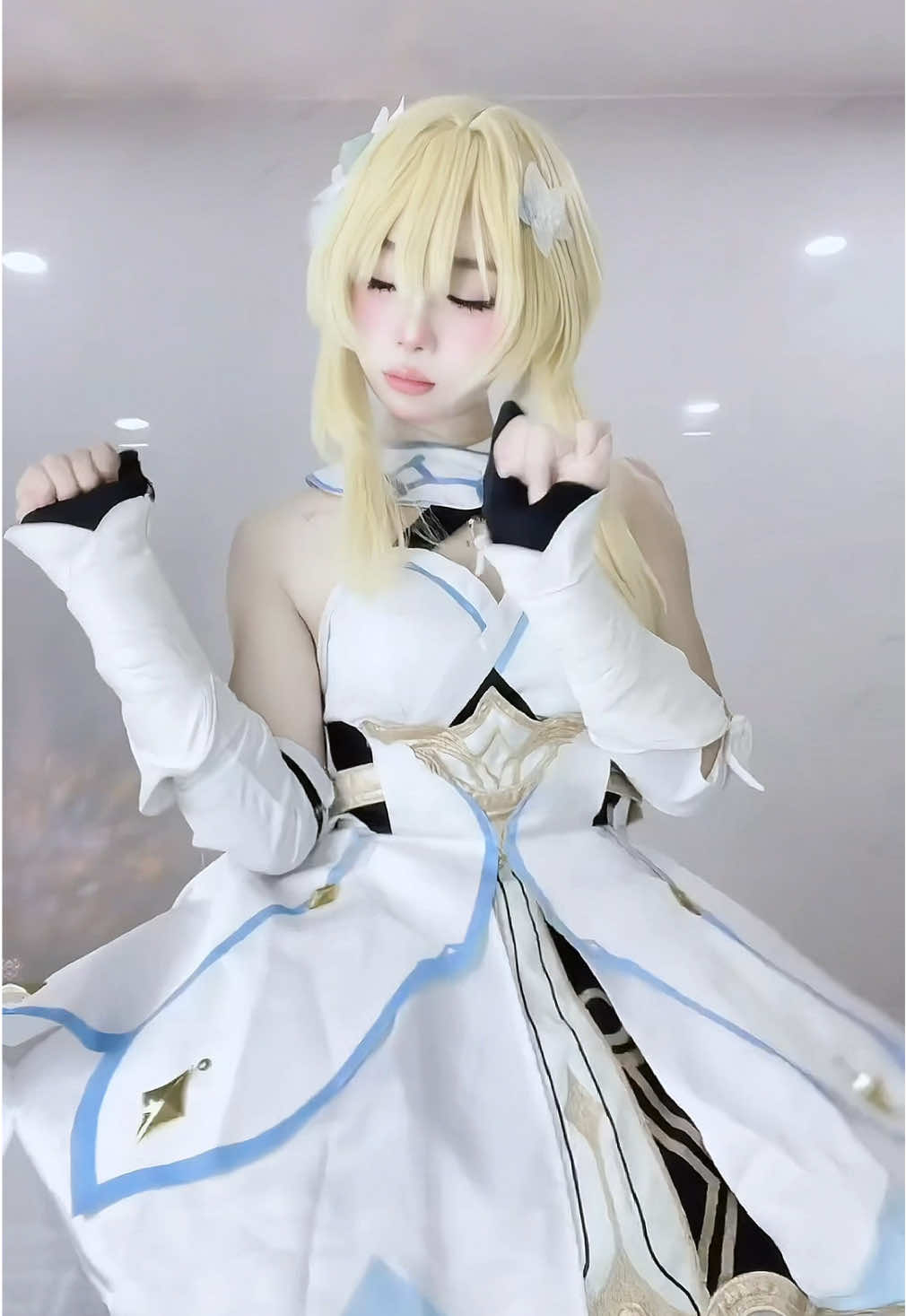 C'mon 🌸✨ #lumine #luminegenshinimpact #luminecosplay #GenshinImpact 