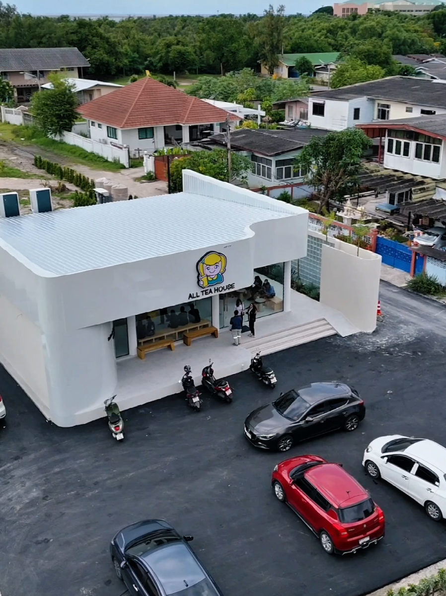 วันนี้ที่รอคอยกับ all tea house สาขา 2 ถนนพระยาสัจจา soft opening 5-7 พย 68 Grand opening 8 พย 68 100 คนแรกที่ซื้อเครื่องดื่มครบ 200 บาทขึ้นไปรับ พวงกุญแจน้อง all tea ไปเล้ย ร้านเปิด 7.30 - 19.30 นะจ๊ะ รีบมากันโล้ด #allteahouse #ชลบุรี #cafe #ออลทีเฮ้าท์ #ชลชิม 