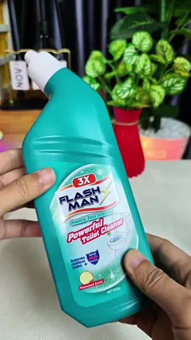 Combo 3 chai nước tẩy rửa bồn cầu nhà vệ sinh của flash man giá siêu ưu đãi, dùng để tẩy làm sạch những vết bẩn lâu năm vết ố vàng, vết cặn canxi lâu ngày... một cách dễ dàng, hương thơm dễ chịu. #nước_tẩy_rửa #nước_tẩy_bồn_cầu #nước_tẩy #nước_tẩy_flash_man 