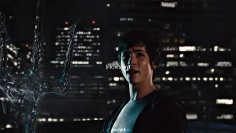 #PERCYJACKSON THE percys from other universes  . . idea by: @mariibulgarelli  . . ✦ credits to the scenepacks i used for this edit (on youtube): @lvmonsstar  . . tags: #walkerscobell #loganlerman #pjo #edit 