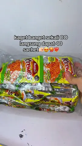 mana cuman 20rb aja udah dapat kremesan sebanyak ini guys‼️🔥 #bumburikremes #kremesviral #kremesanenak #cemilanviral #jajananviralkekinian 