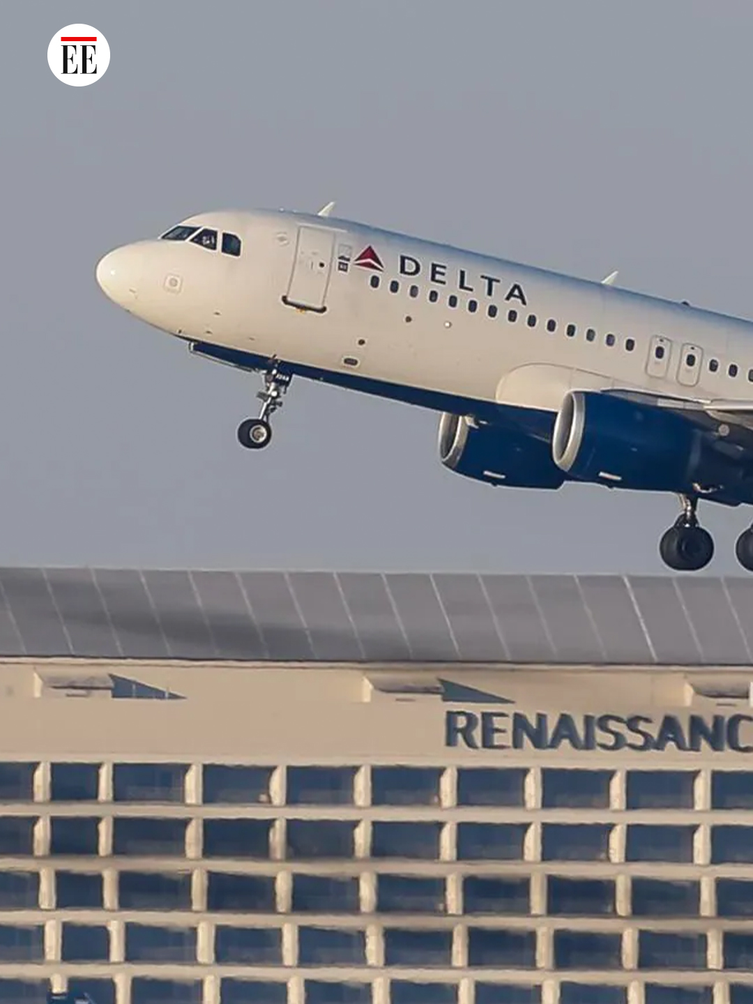 El gobierno de Estados Unidos anunció el miércoles que solicitará a las aerolíneas que empiecen a cancelar vuelos a partir del viernes para 