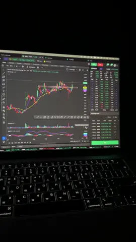 Pasukan hold saham pak pp🙌🏻😂😂 selamat berpesta🤑🤑 #fypシ゚ #pmikorea🇮🇩♡🇰🇷 #saham #sahamindonesia #pejuangwon🇰🇷🇲🇨 #fypindonesia #treding #investasi #saham #fypage 