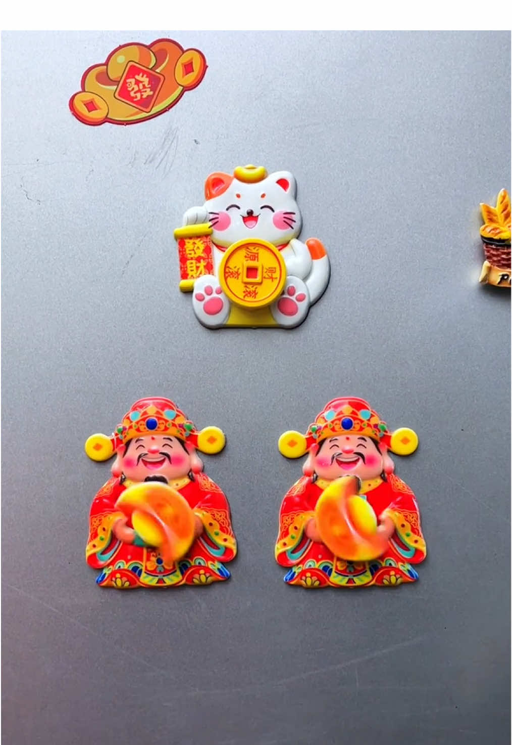 Thần Tài Miếng Dán Tủ Lạnh - Trang Trí Nhà Cửa Năm Mới - Mèo May Mắn Xoay Được - Thần Tài Của Sự Giàu Có #decor #trangtri #thantai #meomayman #tet  @Góc Nhà Xinh  @Góc Nhà Xinh  @Góc Nhà Xinh 