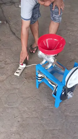 Mesin Giling Serbaguna. #giling #mesinging #trend 