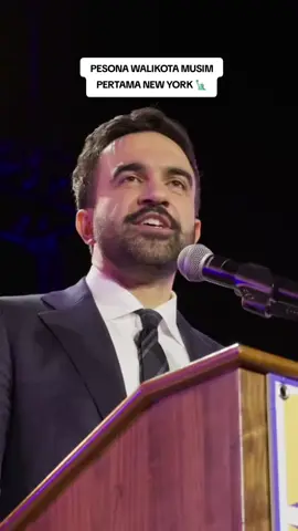 Zohran Kwame Mamdani (lahir 18 Oktober 1991) adalah seorang politikus asal Amerika Serikat. Ia tergabung dalam Partai Demokrat dan Sosialis Demokrat Amerika. Pada tanggal 5 November 2025, Ia menjadi wali kota terpilih Kota New York. Hal ini membuatnya sebagai wali kota New York terpilih pertama yang beragama Islam. #zohranmamdani #walikota #walikotanewyork #newyorkcity #newyork 