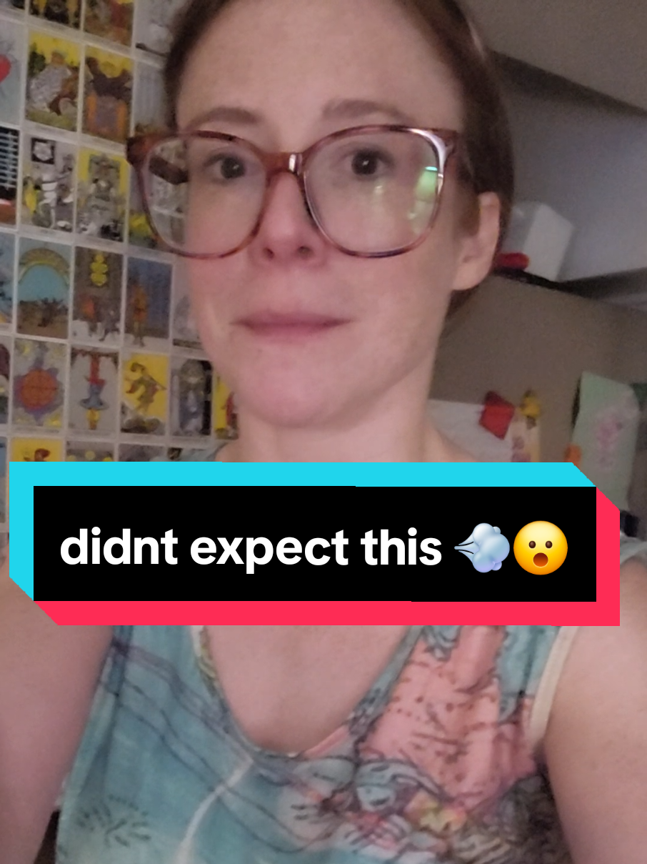 this fart caught me off guard lmao. feeling extra gassy rn 💨❗️ gotta go live assap for my Tooters (and post the replay on my YT channel ofc) #teamtooter #fartsarefunny #girlswhofart #gassygirl #fartprank