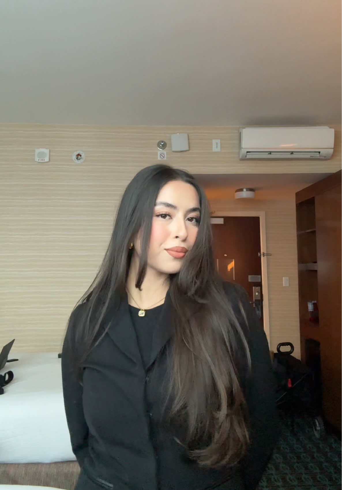 Getting ready in the car is a lot easier then I thought !! 