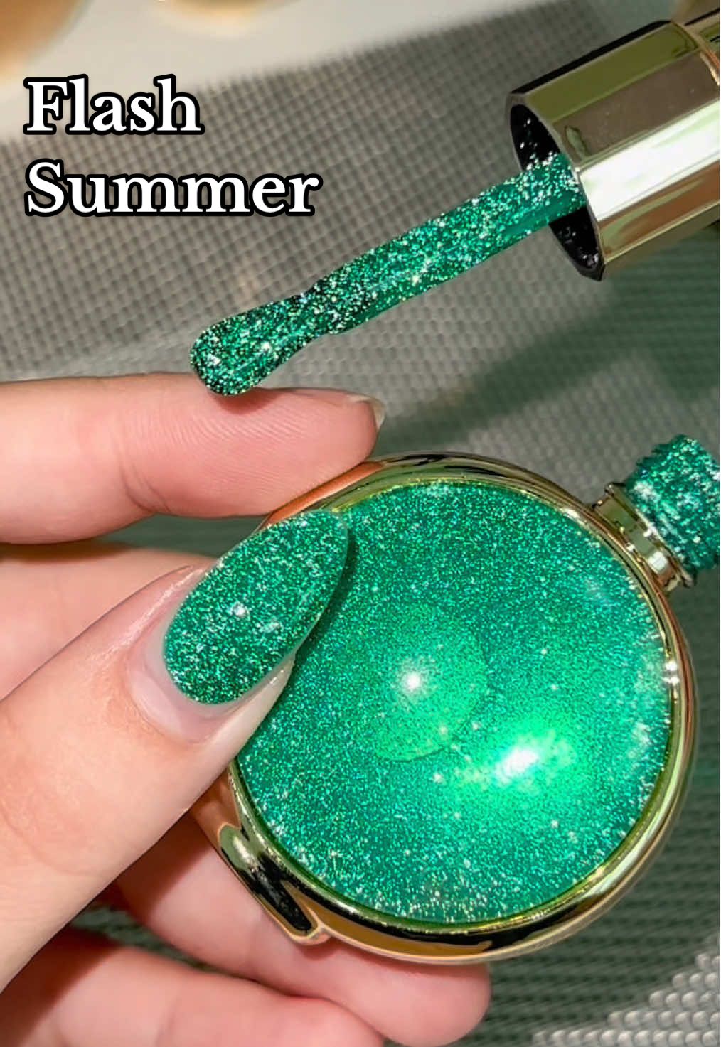 Summer girl สีแฟลชเขียวคริสมาสต์ เบอร์07🎄 #สีแฟลช #สีแฟลชเจล #ppnailstudio #ร้านขายอุปกรณ์ทําเล็บบ้านโป่ง #สะท้อนตาแตก