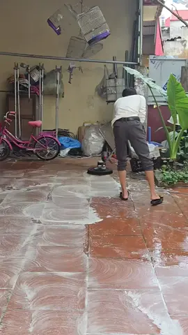 Máy chà sàn công nghiệp tự chế em lên giỏ cho các bác nhà mình đây ạ. #maychasantuche #choichasantuche #choichasancongnghiep #choichasan 