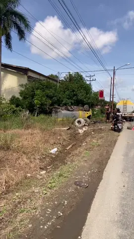 Semoga supirnya ndak ape ape🙏#fyp #lewatberanda #masukberandafyp #fyppppppppppppppppppppppp #foryoupage 