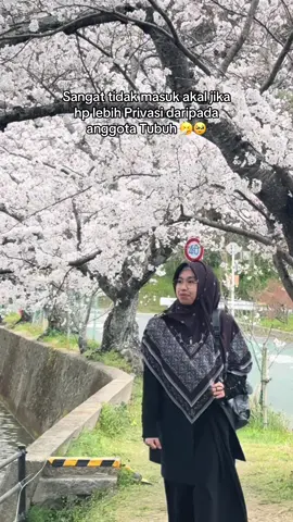 Mau samaan khimar nya sama teh Aliya ? 🥰 Kamu Bisa banget Order Lewat WhatsaApp ✅ WA 📲 +6285945813329 #basmahgaleria #exclusivekhimarsyari  #tutorialhijab #aliyamiranti 