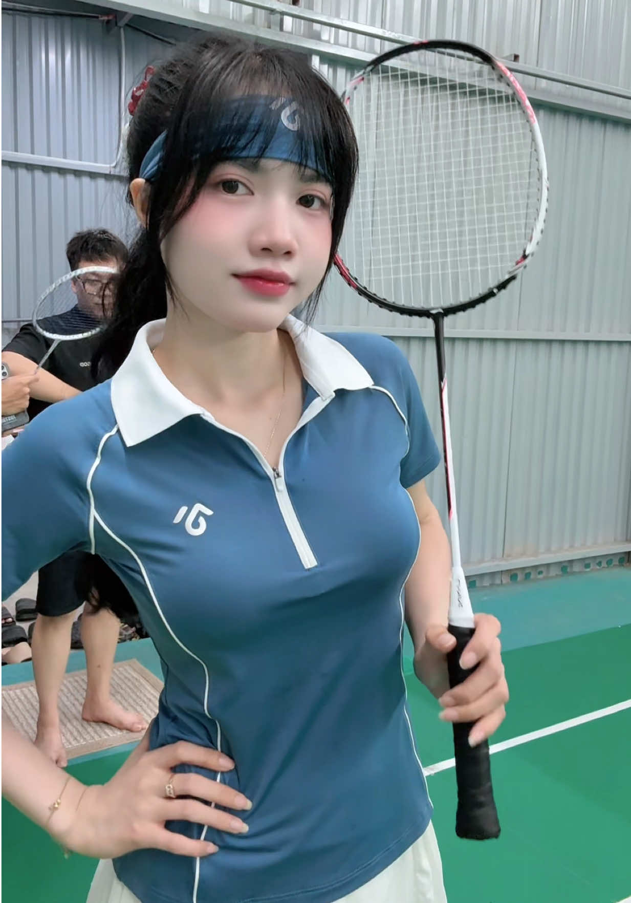 +1 em ghệ biết chơi cầu lông🤪 #checkin #badminton #caulong #funny 