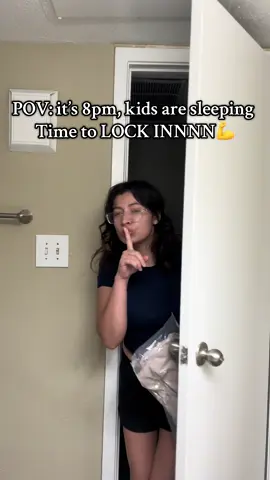 Mommy pouch b goneeeeee 🤞🏼🤞🏼🤞🏼🤞🏼 #fyf #mompouch #looseskin #imamommy #abworkout 