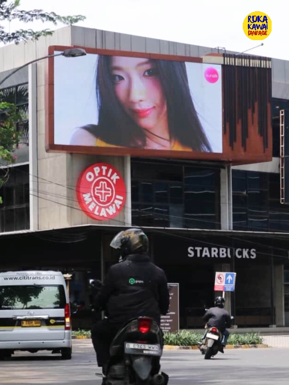 OMG😭♥️ RUKA teaser Sunsilk x BABYMONSTER udah tayang di billboard MRT Blok M, Lebak Bulus, dan Bintaro. Kalo kalian nemu billboardnya foto/video RUKA Sunsilk. Tag kami dan Sunsilk Indonesia ya 👀  _ RUKA in teaser Sunsilk x BABYMONSTER has been shown on MRT billboards in Blok M, Lebak Bulus, and Bintaro, Indonesia. _ @sunsilkid  Ruka Babymonster sunsilk indonesia #RUKA #BABYMONSTER #루카 #베이비몬스터 #KAWAIRUKA 베이비몬스터 루카, ルカ, 河井瑠花