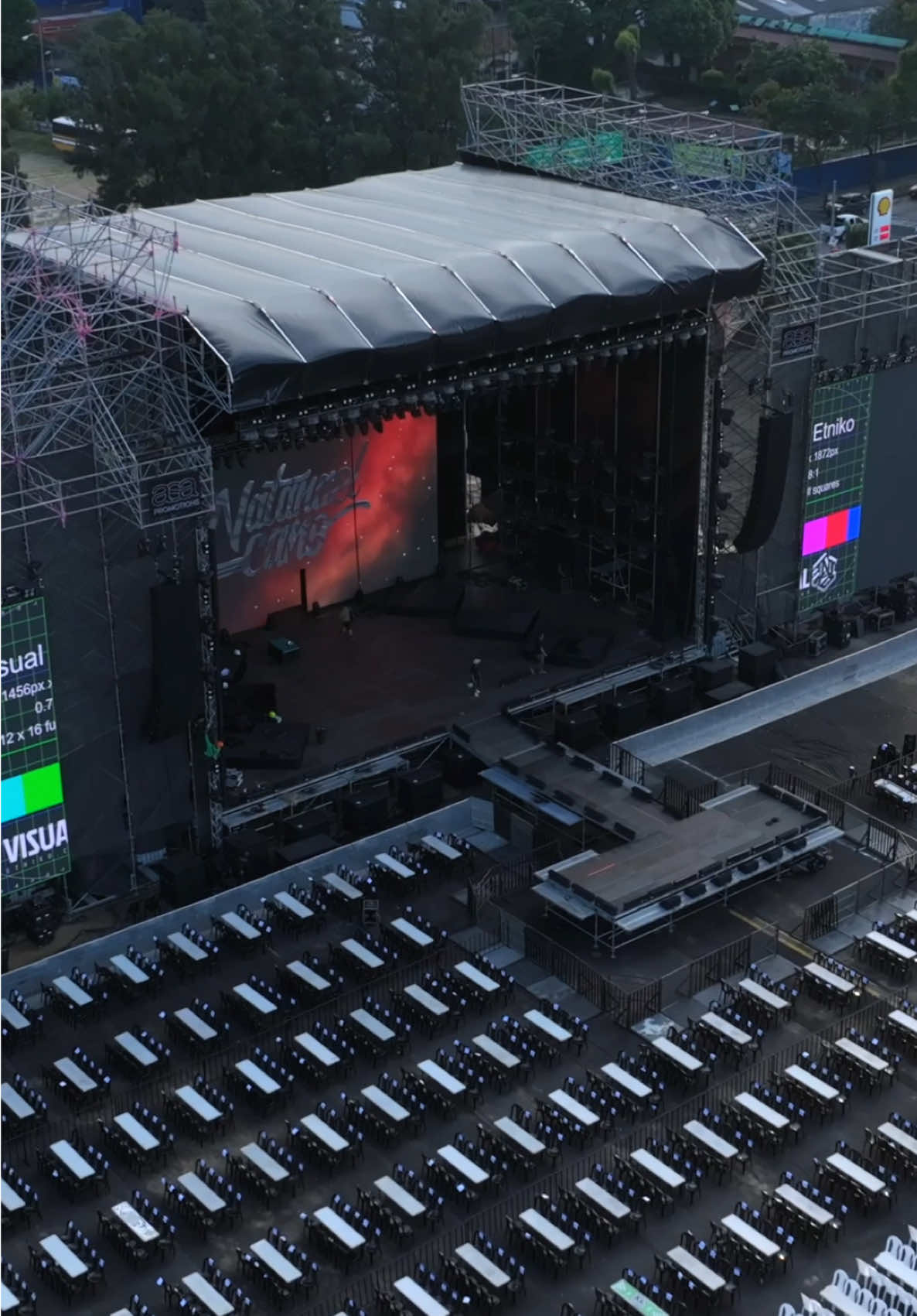 ¡Se dejó venir el concierto del Nataaaaaaaa! 😮‍💨 Preparen todo que estamos a punto ver a Natanael Cano en el escenario 🙌