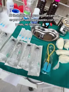 Si se puede 👩🏻‍⚕️🩵 #enfermeria #nurse #endovenosa #tiktok #greenscreen 