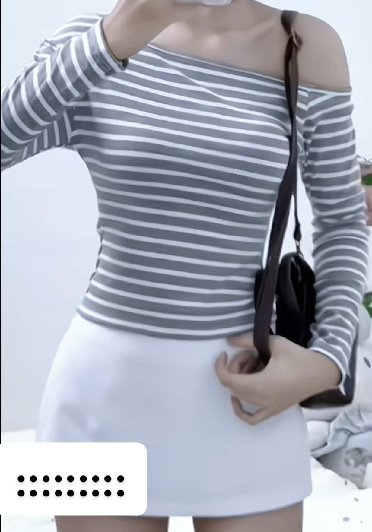 Áo Thun Tay Dài Sọc Lệch Vai #aothunlechvai #aothunnuxinh #thoitrangnu #xuhuongtiktok 