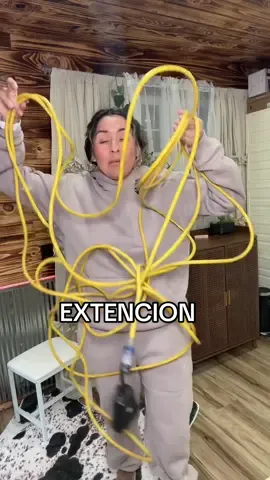 Extensión Link2Home de 25 pies con 3 enchufes y 2 puertos USB, ideal para mantener todo conectado y sin enredos. Incluye botón de seguridad, carrete retráctil y garantía de 3 años. #Link2Home #ExtensionCord #HomeTools #TikTokShopBlackFriday #Christmasgift 