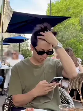 kerena cinta dan sayang aku masih bertahan ada di posisi ini,meskipun udah tau kamu tidak mungkin bisa di miliki#kimnamjoon #btsarmy #fyp 