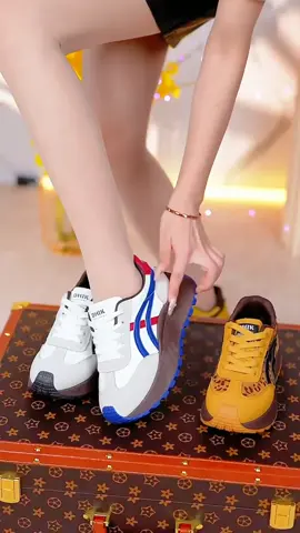 Jadi tinggi 7cm pakai sneakers ini #sepatusneakerwanita #sepatuwanita #sepatutrendy #ootdfashion 