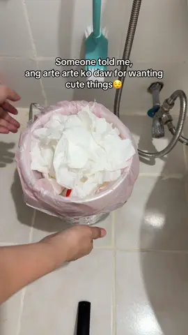 She just loves cute things a little too much 💅🌸#garbagebag #trashbag #garbagebags 