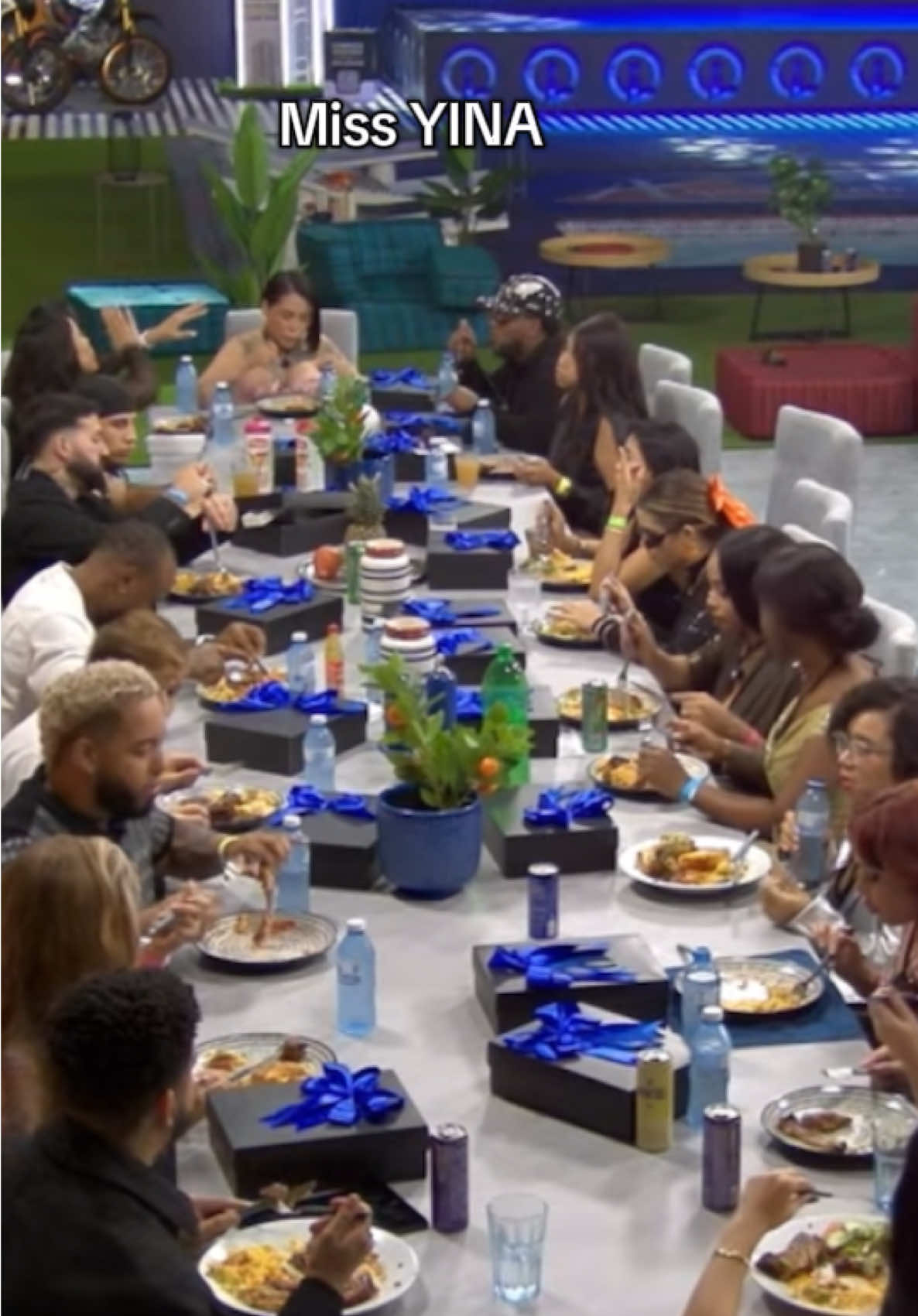 La última cena 👑 #lamansiondeluinny #yinacalderonoficial #karinagarciaoficiall #teamkarina #rd 