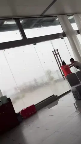 cận cảnh bão số 13 độ bộ