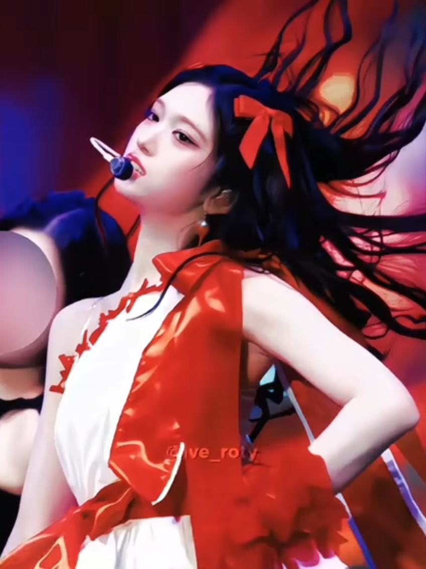 super ICY 🥶🧊 (bite 😖💜) | leeseo's first solo is so unique and catchy 😌👌🏻 love how our maknACE is trying out a totally different concept on her own 🥹🔥 #leeseo #kpopedit #leeseoive #ive #iveleeseo 