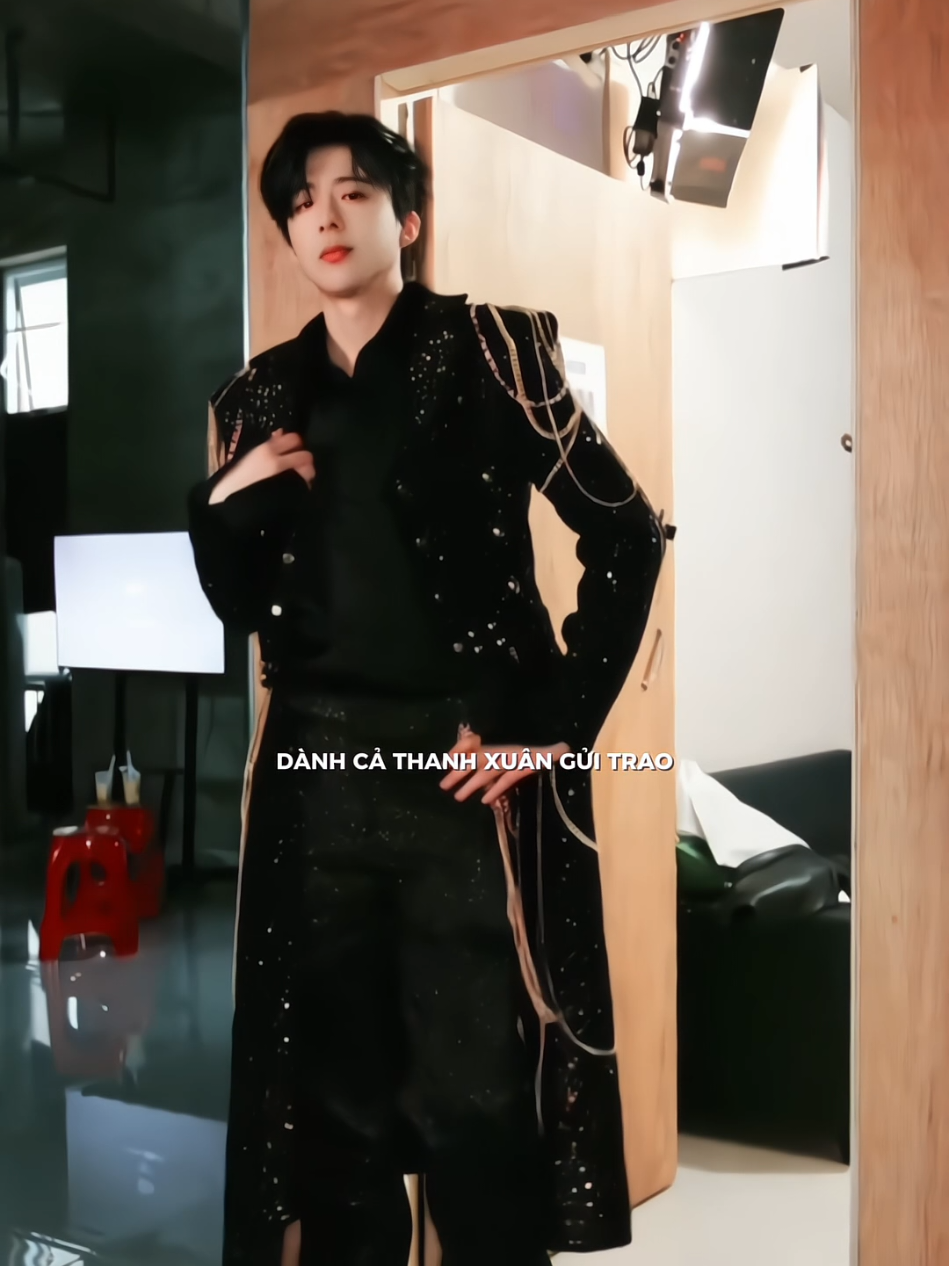 Mùa 2, mùa 3 show Bắt Đầu Suy Luận đúng kiểu sàn diễn thời trang của anh Ninh (cùng dàn cast), tạo hình được chăm chút cẩn thận, xuất hiện lần nào là WOW lần đấy 😲 #luuvuninh #liuyuning #刘宇宁 #fyp 