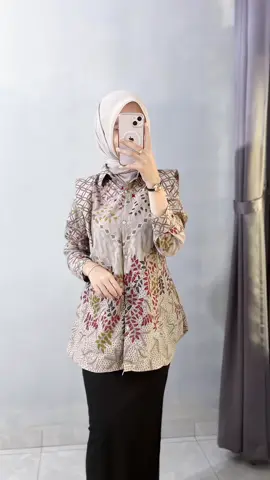 Motifnya cantik🤎 #batik #batikwanita #batikmodern #outfitideas 