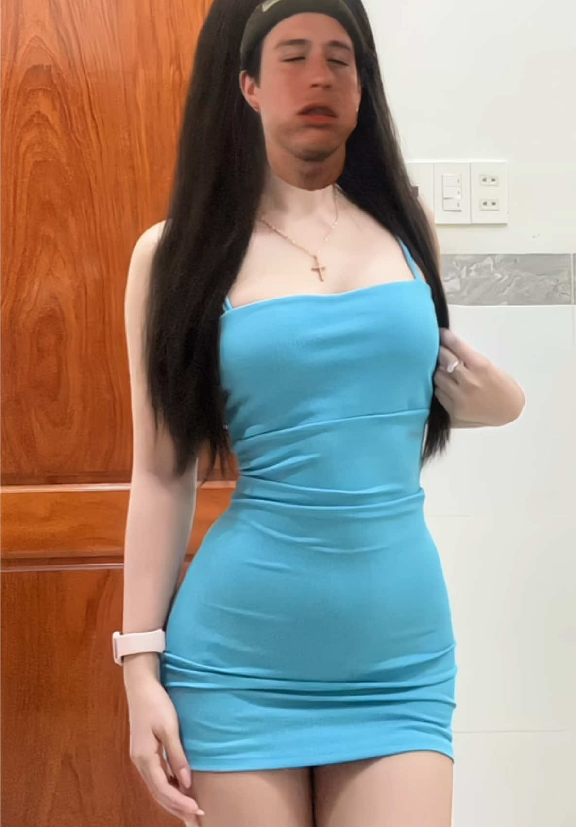 nghe bảo đầm này hot ..