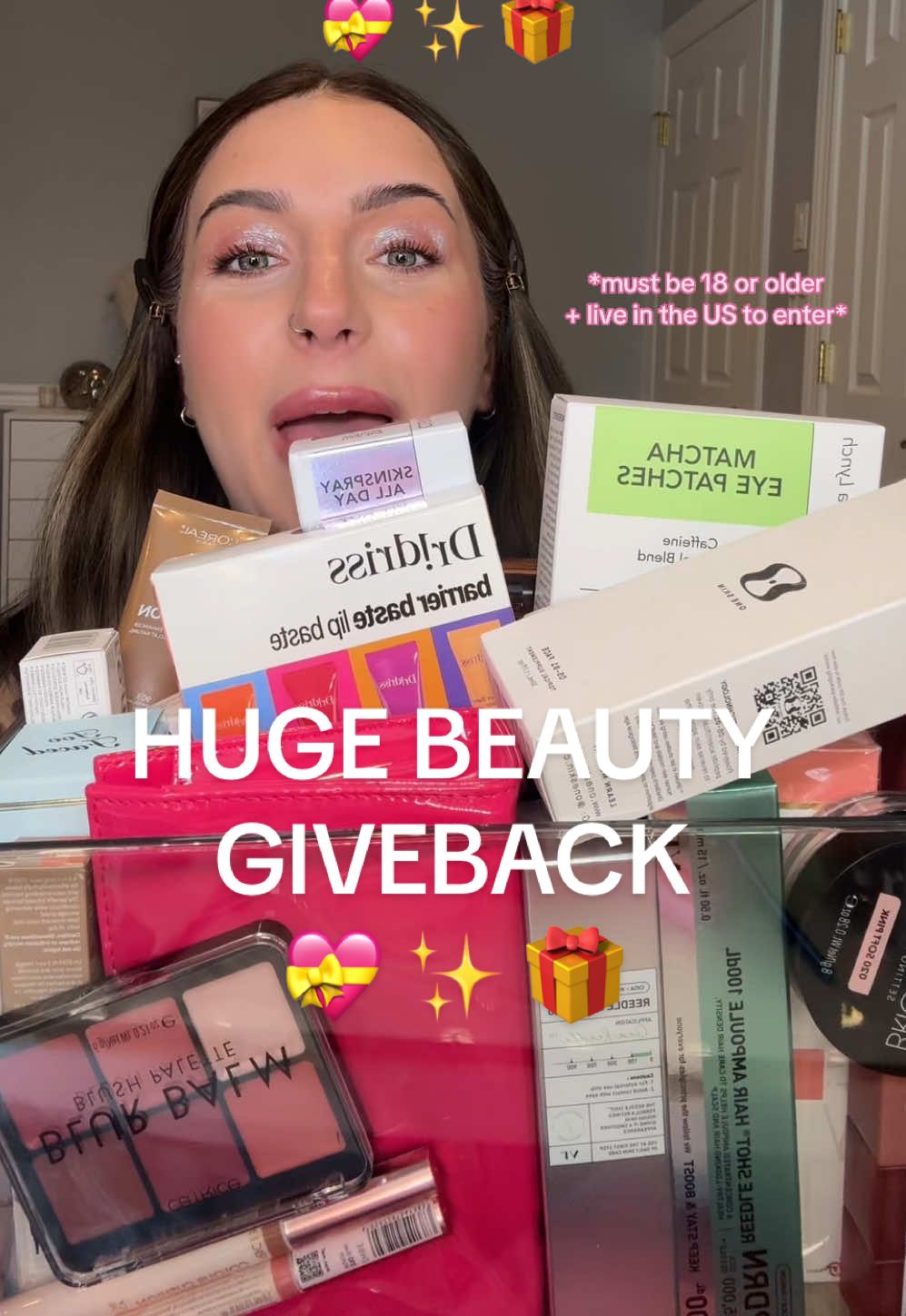 back with another HUGE BEAUTY GIVEABACK 💝  Winner will be picked Nov  12 at midnight est and will have 48hrs to respond to my insta DM  RULES: ✨must be following me on here +Instagram ✨ tag a friend in the comments ✨extra entry for each additional person you tag on this post *must live in the US and be over 18 to enter. This giveaway is not affiliated with instagram, tiktok, youtube, or any of the brands mentioned* good luck #giveback #beautygiveaway #beautygiveback #giveaway 
