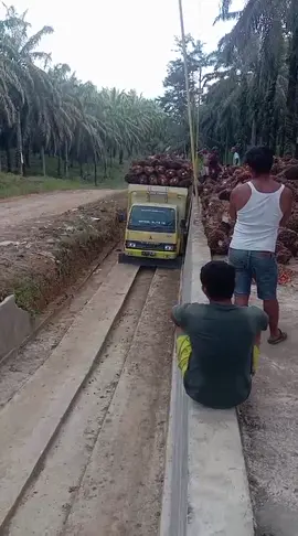 Kameramennya bg @riski rambe #amanahjaya #ragasamania 