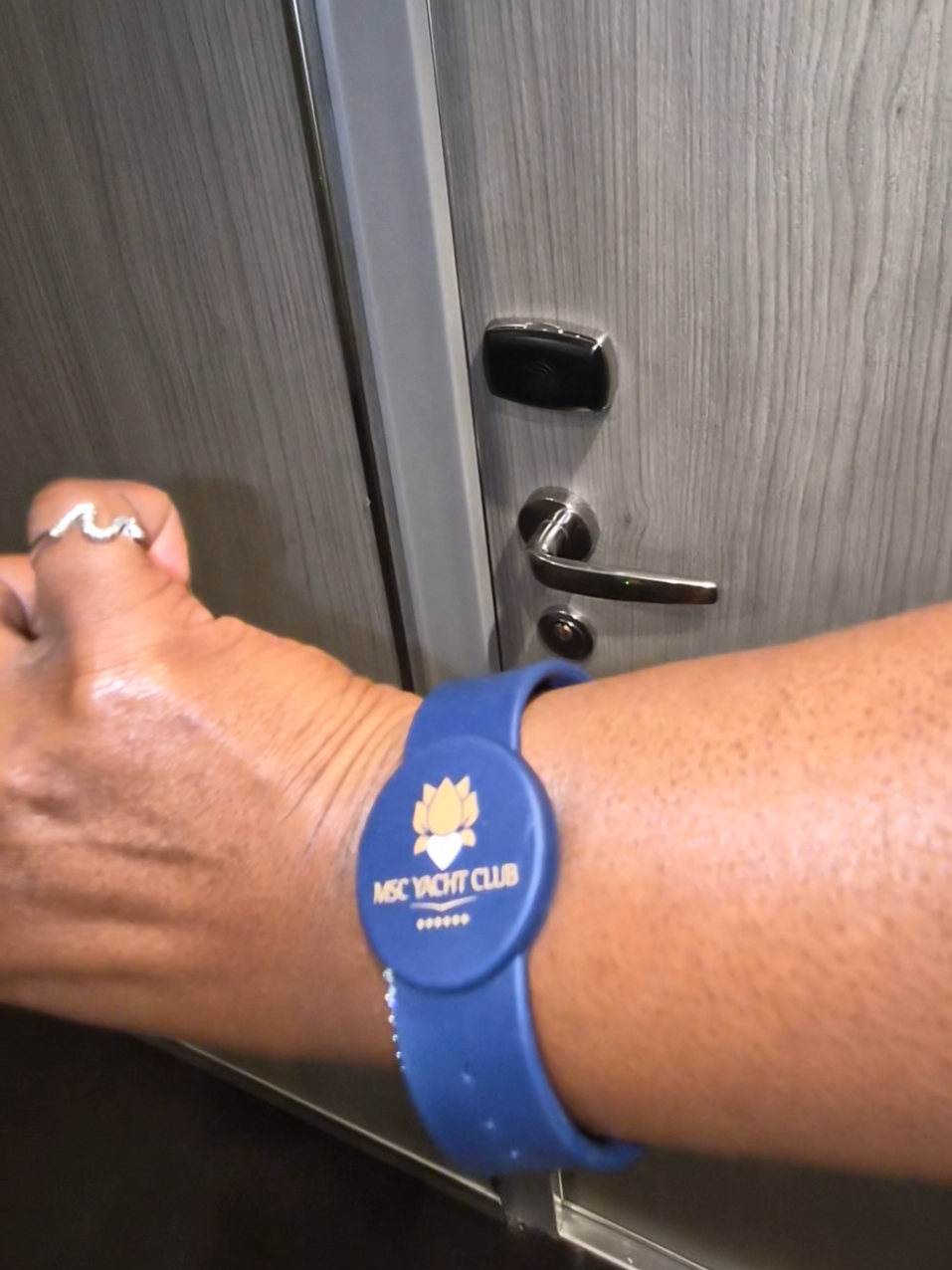 Birthday Behavior 🥂🚢 #mscyachtclub #msccruises  #mscseascape @MSC Cruises Official @MSC Cruises US @The Cruise Duo 