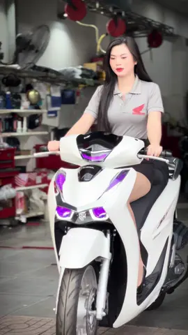 Sh 160 trắng đen lên full đèn #sh #denled #bi #sh160 #xuhuongtiktok 