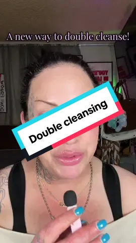 Double cleansing for dry, sensitive or mature skin #doublecleansing #facewash #koreanskincare #sensitiveskin #TikTokShopBlackFriday @ILLIYOON US @Peach & Lily 