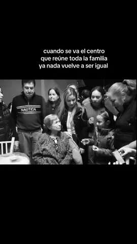 :( #añonuevo #navidad #abuelita #familia #fyp #parati 