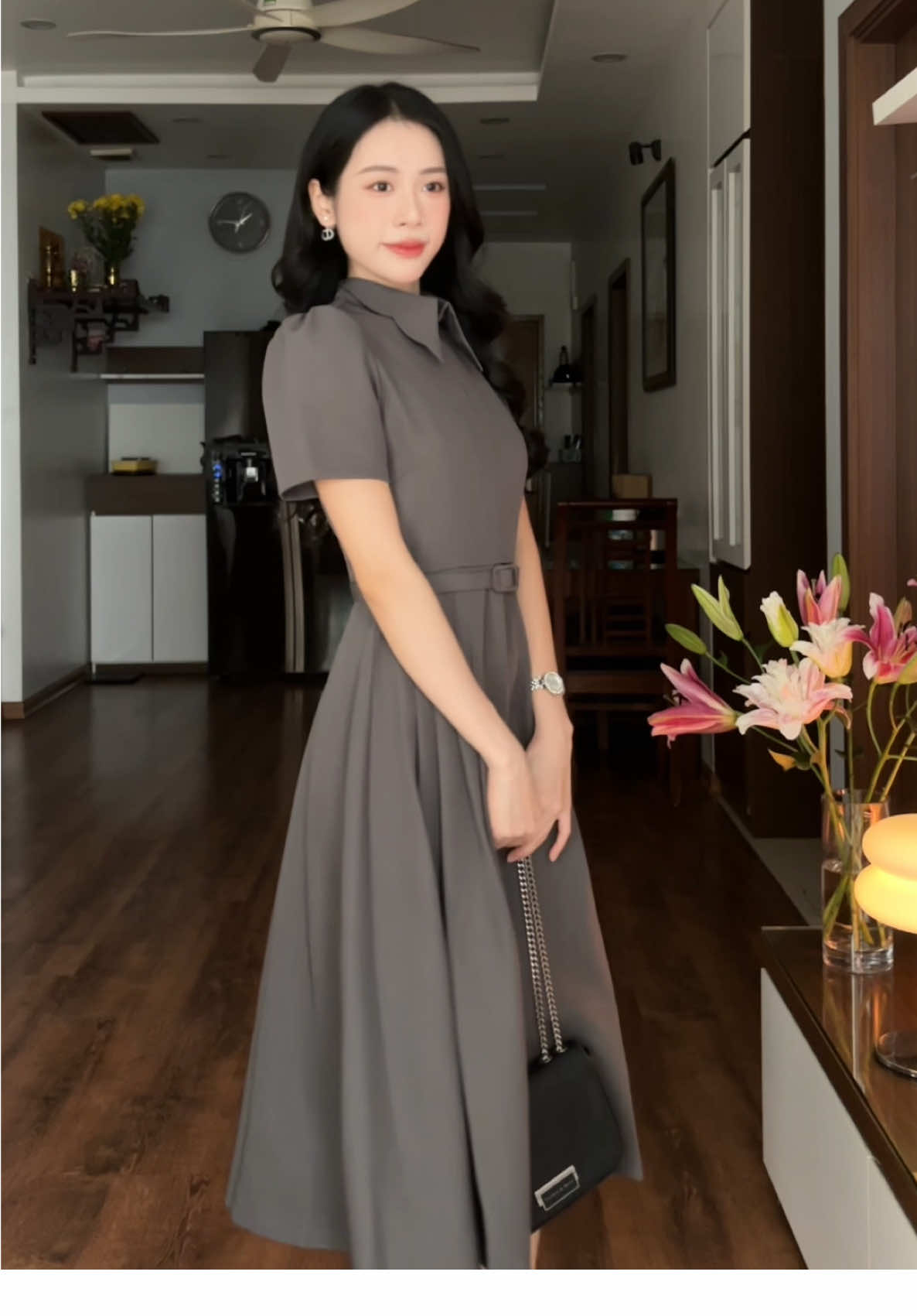 Váy liền phong cách thanh lịch vừa đi làm vừa đi tiệc quá ứng dụng ạ #calie #vaynu #vaynusangchanh #vaythietkecaocap #vaythietke 