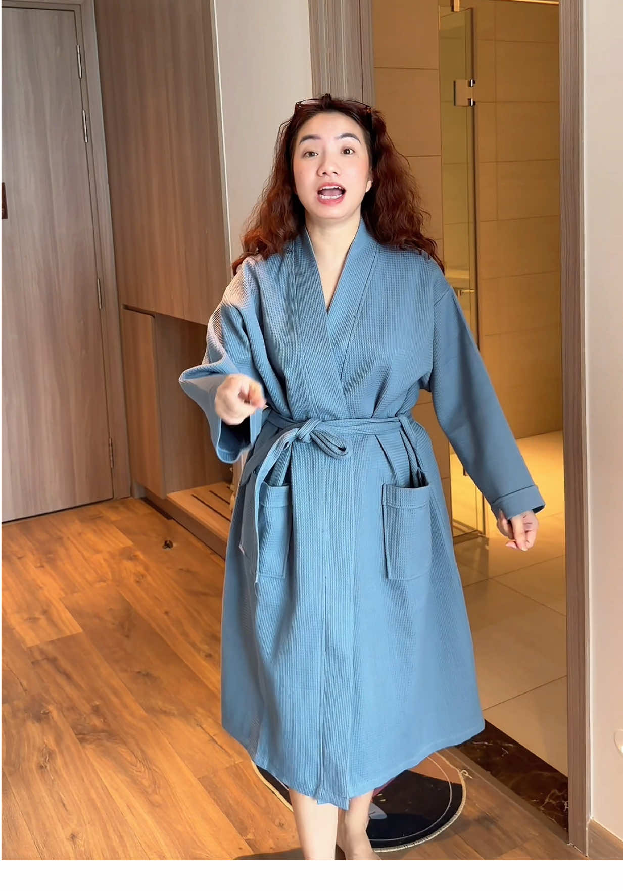 Áo choàng tắm khách sạn Huy Hoà Cao Cấp #xuhuong #khanchoangtam #huyenhomhinh365 