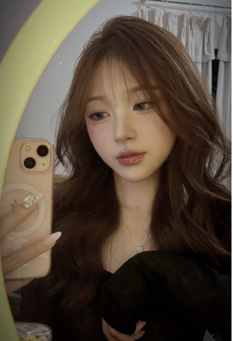 #CapCut thích soi gương