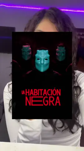 La habitación negra está chévere si quieres ir a ver algo chill al cine y te gusta el body horror, pero ahí nomas. 😔 Se me salió lo audiovisual cinefila obsesionada al final JAJAJA #fypシ゚ #fyp #lahabitacionnegra #cineperuano #limaperu🇵🇪 