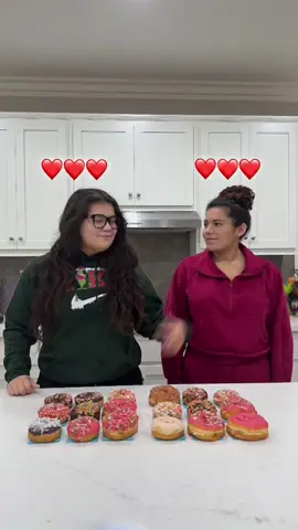 Mary is really bad at this Game 🤣🤣 Boom Boom Boom Challenge #boomboomboom #izzyandmary #familygames #familygamesnight #xyzbca