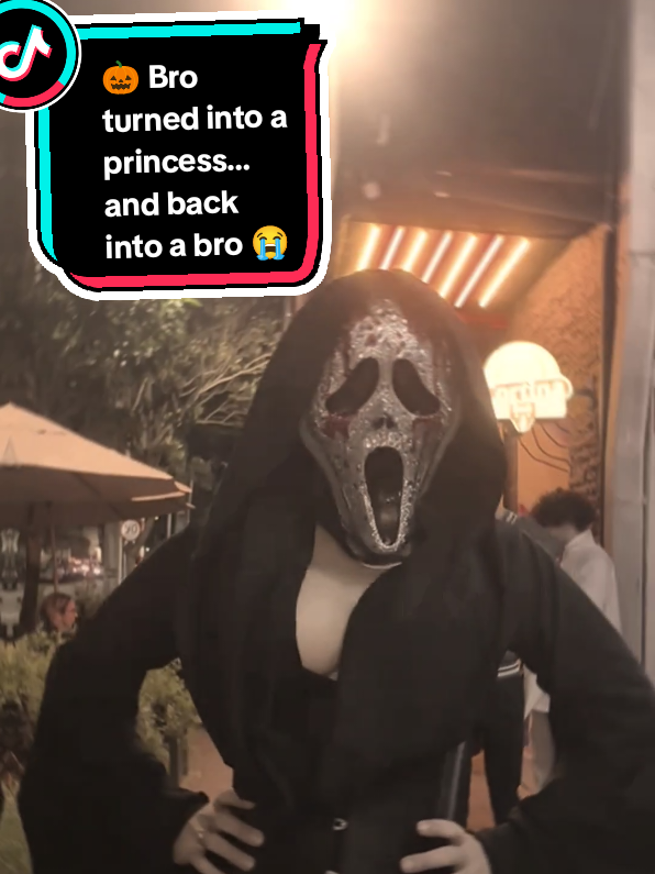 😂 From “Hey girl” to “Yo bro” in 0.3 seconds ⚡💨🤣🤣@Funny Show #creatorsearchinsight #funnyvideos #funnymoments #funnytiktok #halloweenmakeup 