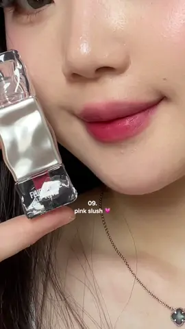 hellooooo?! @Soulyu Beauty and their newest shades of fluffy haze lip velvet just dropped 🥹✨ warnanya gorgeous semua and super love the blurring finish and how lightweight it is 💜 #SoulyuBeauty #YourTrueRadianceSoul #FluffyHazeLipVelvet 
