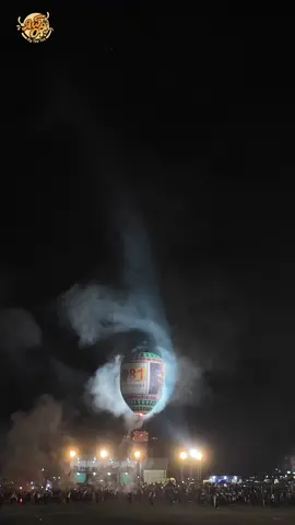 ဒီနေ့ ရာသီဥတုလေးသဘောကောင်းတုန်း ပထမဆုံးပွဲဦးထွက်လာတဲ့ နဂါးပျံ လှချက်က တိမ်ထဲဝင်သွားတာတောင် ကြက်သီးထလောက်အောင် သူ့အလုပ်သူလုပ်သွားတာ   #ရှယ်တီးbyteetee  #တောင်ကြီးမြို့ကိုရောက်ရင်  #မီးပုံးပျံ  #traditional  #festival 