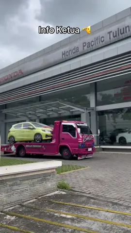 Monitor Ketua Di tunggu kedatangan Mobilnya 🫡 promo Akhir tahun siap Ketua   #hondatulungagung #geryhondatulungagung #jualbelimobilbekasblitar #monitorketua #briosatya 